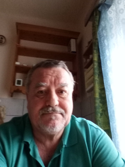 J�nos, 66 �ves t�rskeres� f�rfi, Tiszaf�red