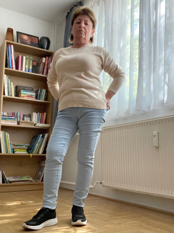 �suzsa, 68 �ves t�rskeres� n�, Budapest
