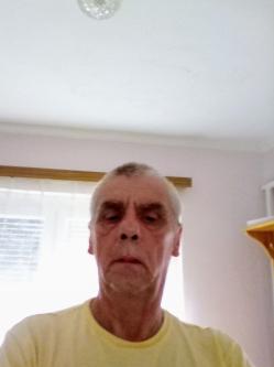 Sanyi, 63 �ves t�rskeres� f�rfi, Csan�dap�ca