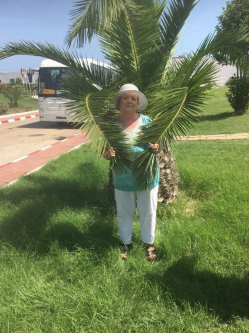 Eszter, 72 �ves t�rskeres� n�, Debrecen