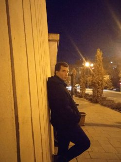 G�bor, 41 �ves t�rskeres� f�rfi, Budapest