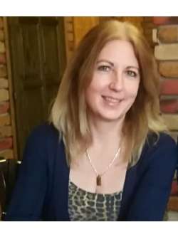 Katalin, 58 �ves t�rskeres� n�, Duna�jv�ros