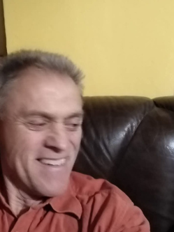 Csaba, 71 �ves t�rskeres� f�rfi, Bolh�